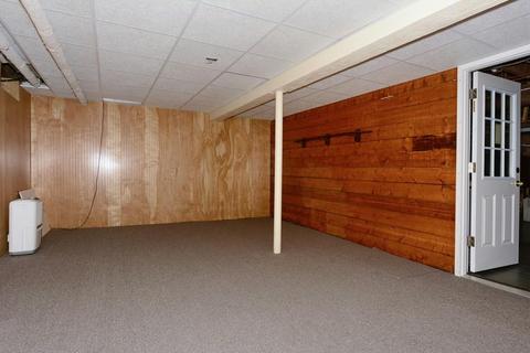 8 Saint Marks Rd, Worcester, MA 01606 photo 38