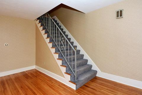 8 Saint Marks Rd, Worcester, MA 01606 photo 24