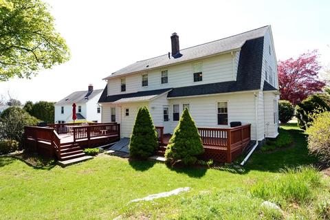 8 Saint Marks Rd, Worcester, MA 01606 photo 5