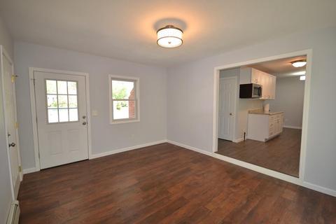 405 Hermitage Dr, Springfield, MA 01129 photo 6