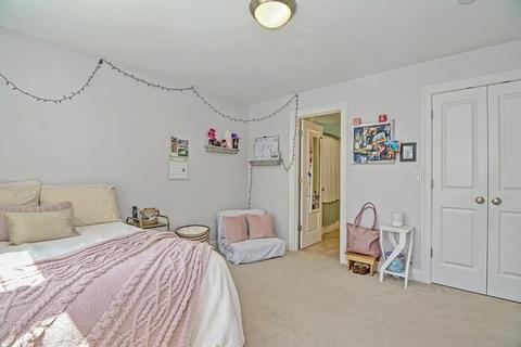 19 Asylum St, Mendon, MA 01756 photo 20