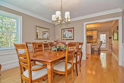 19 Asylum St, Mendon, MA 01756 photo 6