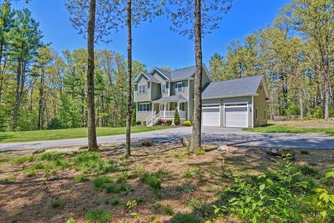 19 Asylum St, Mendon, MA 01756 photo 2