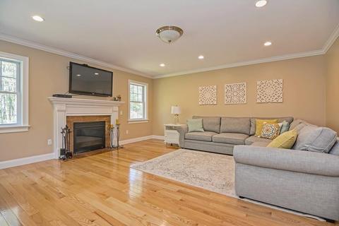 19 Asylum St, Mendon, MA 01756 photo 13