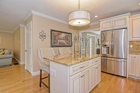 19 Asylum St, Mendon, MA 01756 photo 11