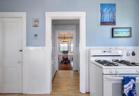 63 Beach Ave, Hull, MA 02045 photo 9