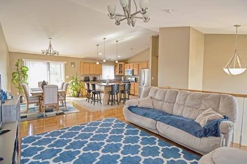 577 Detroit St, Fall River, MA 02721 photo 11