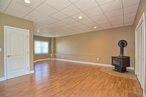 577 Detroit St, Fall River, MA 02721 photo 24