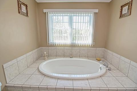 577 Detroit St, Fall River, MA 02721 photo 18