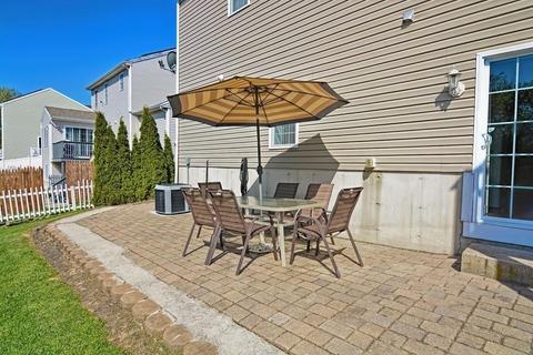 577 Detroit St, Fall River, MA 02721 photo 29