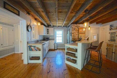 13 Middle St, Georgetown, MA 01833 photo 11