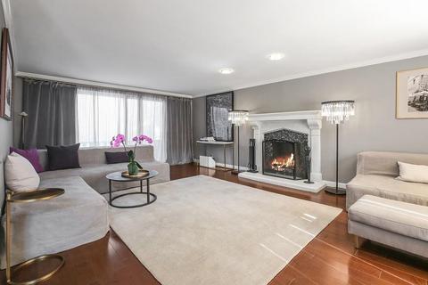 8 Comanche Pl, Andover, MA 01810 photo 8