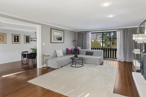 8 Comanche Pl, Andover, MA 01810 photo 9