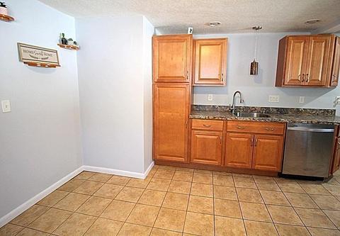 54 Lucerne Rd, Springfield, MA 01119 photo 19
