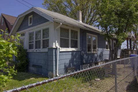 93 Duryea St, Springfield, MA 01104 photo 2