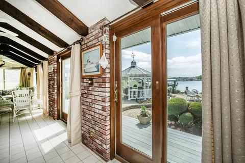15 Tibbetts Ave, Danvers, MA 01923 photo 27