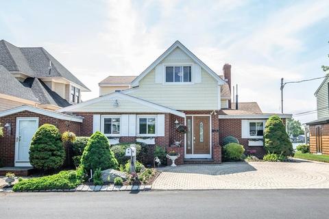15 Tibbetts Ave, Danvers, MA 01923 photo 3