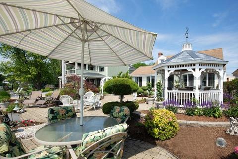 15 Tibbetts Ave, Danvers, MA 01923 photo 9