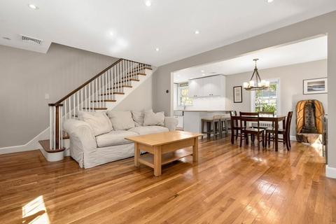 166 Payson Rd, Brookline, MA 02467 photo 4