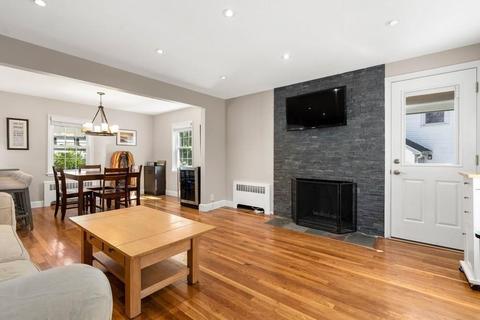 166 Payson Rd, Brookline, MA 02467 photo 3