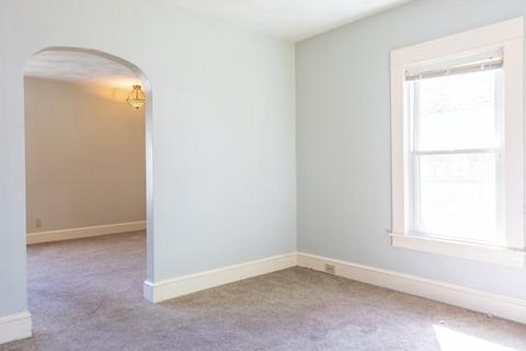 116 Jenness St, Springfield, MA 01104 photo 9