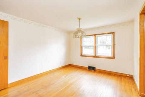 18 Brittany Rd, Springfield, MA 01151 photo 5