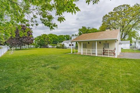 18 Brittany Rd, Springfield, MA 01151 photo 16