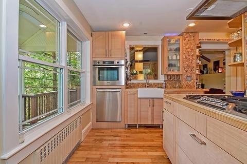 17 Wachusett Rd, Needham, MA 02492 photo 9