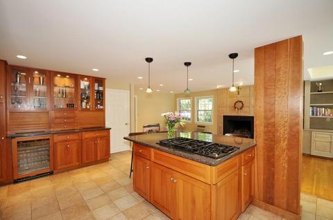 6 Juniper Rd, Wellesley, MA 02482 photo 8