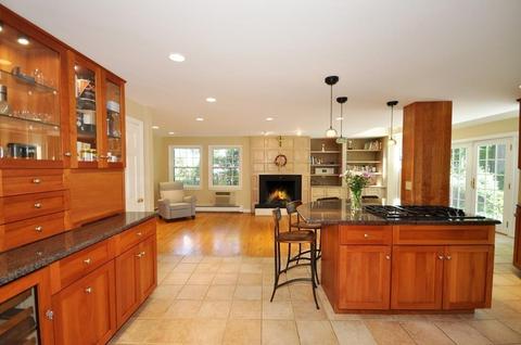 6 Juniper Rd, Wellesley, MA 02482 photo 6