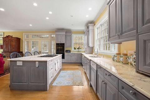 25 Smith St, Dover, MA 02030 photo 6
