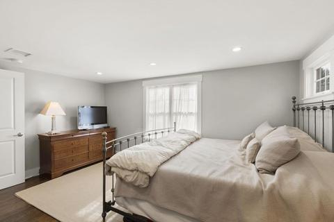 28 Thorpe Rd, Needham, MA 02494 photo 10