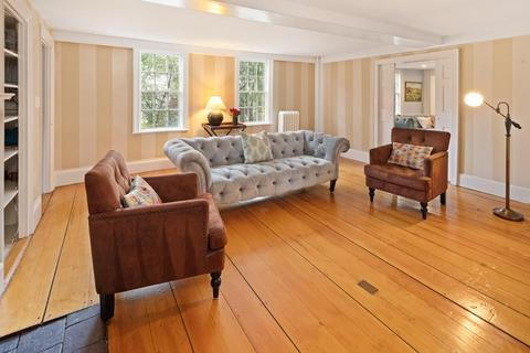 347 Main St, Hingham, MA 02043 photo 7