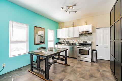 117 Miller St, Springfield, MA 01104 photo 6