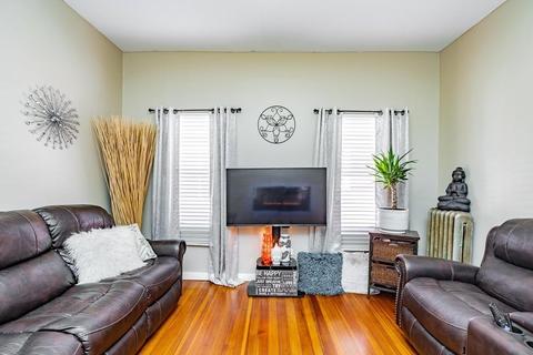 117 Miller St, Springfield, MA 01104 photo 3