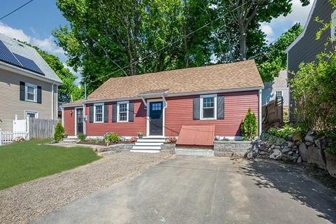 5 Marsh St, Gloucester, MA 01930 photo 2