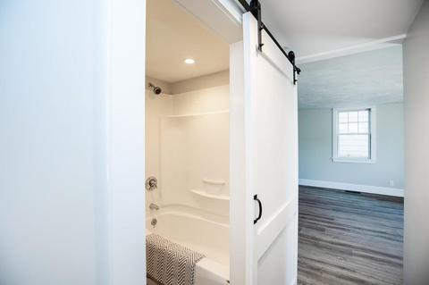 5 Marsh St, Gloucester, MA 01930 photo 12