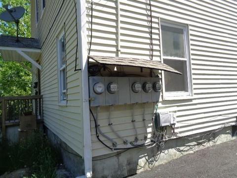 20 Pearl St, Webster, MA 01570 photo 2