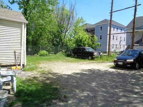 20 Pearl St, Webster, MA 01570 photo 5