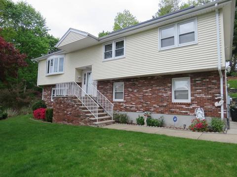 8 Patrick Cir, Stoneham, MA 02180 photo 1
