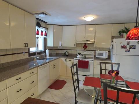 8 Patrick Cir, Stoneham, MA 02180 photo 4