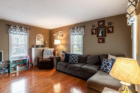 22 Brooks St, Maynard, MA 01754 photo 5