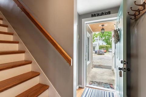 22 Brooks St, Maynard, MA 01754 photo 4