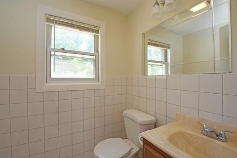 5 Payson St, Worcester, MA 01607 photo 10