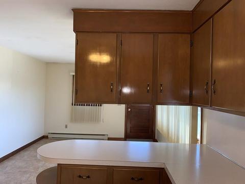 25 Cedar St, Ludlow, MA 01056 photo 7