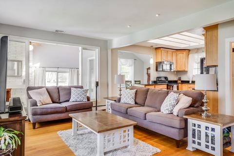 809 Pleasant St, Raynham, MA 02767 photo 6