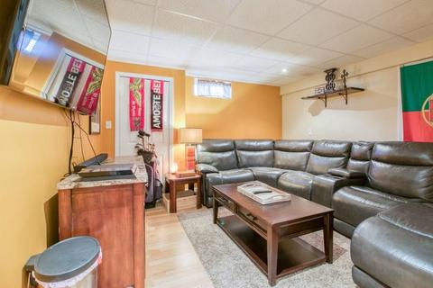 25 Bruce St, Springfield, MA 01119 photo 22