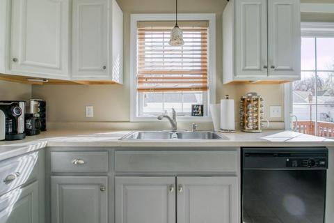 25 Bruce St, Springfield, MA 01119 photo 9