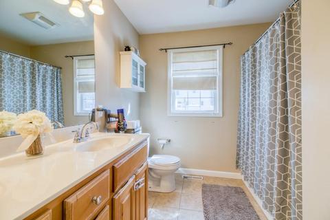 25 Bruce St, Springfield, MA 01119 photo 11