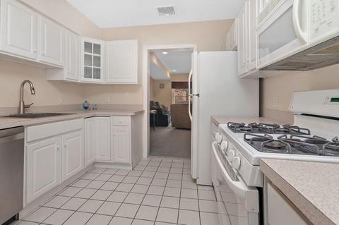 20 Cameron St #101, Brookline, MA 02445 photo 8